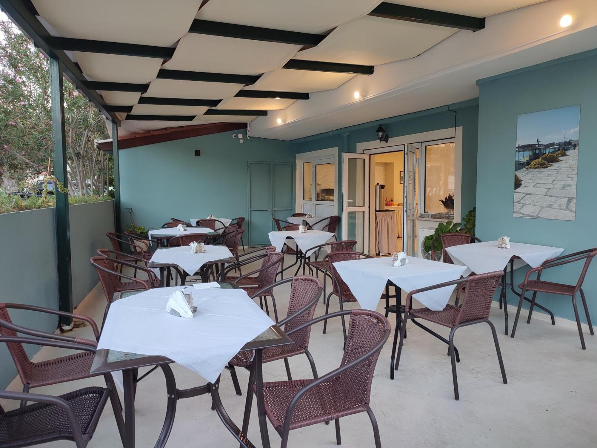 Vassiliki Bay Hotel Экстерьер фото